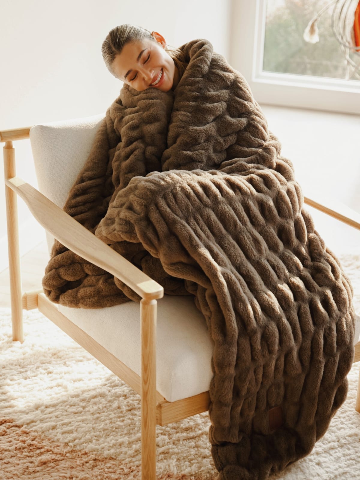 Hushmere Faux Fur Throw