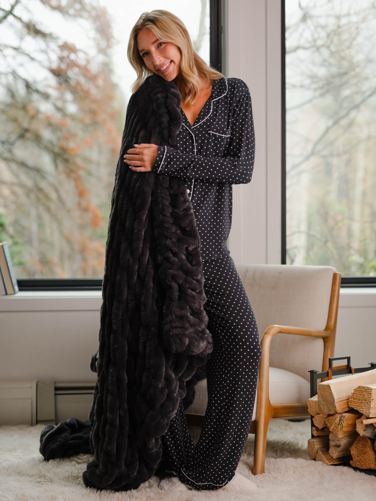 Hushmere Faux Fur Throw